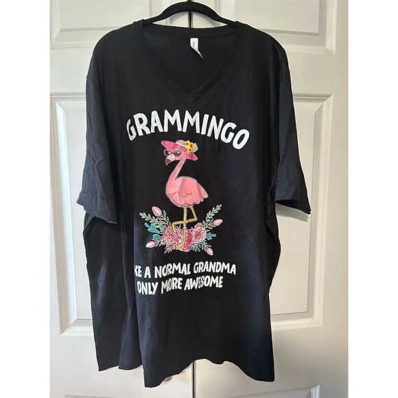 Grammingo T-Shirt 3XL Black V-Neck Short Sleeve Flamingo Grandma Theme - Picture 1 of 6